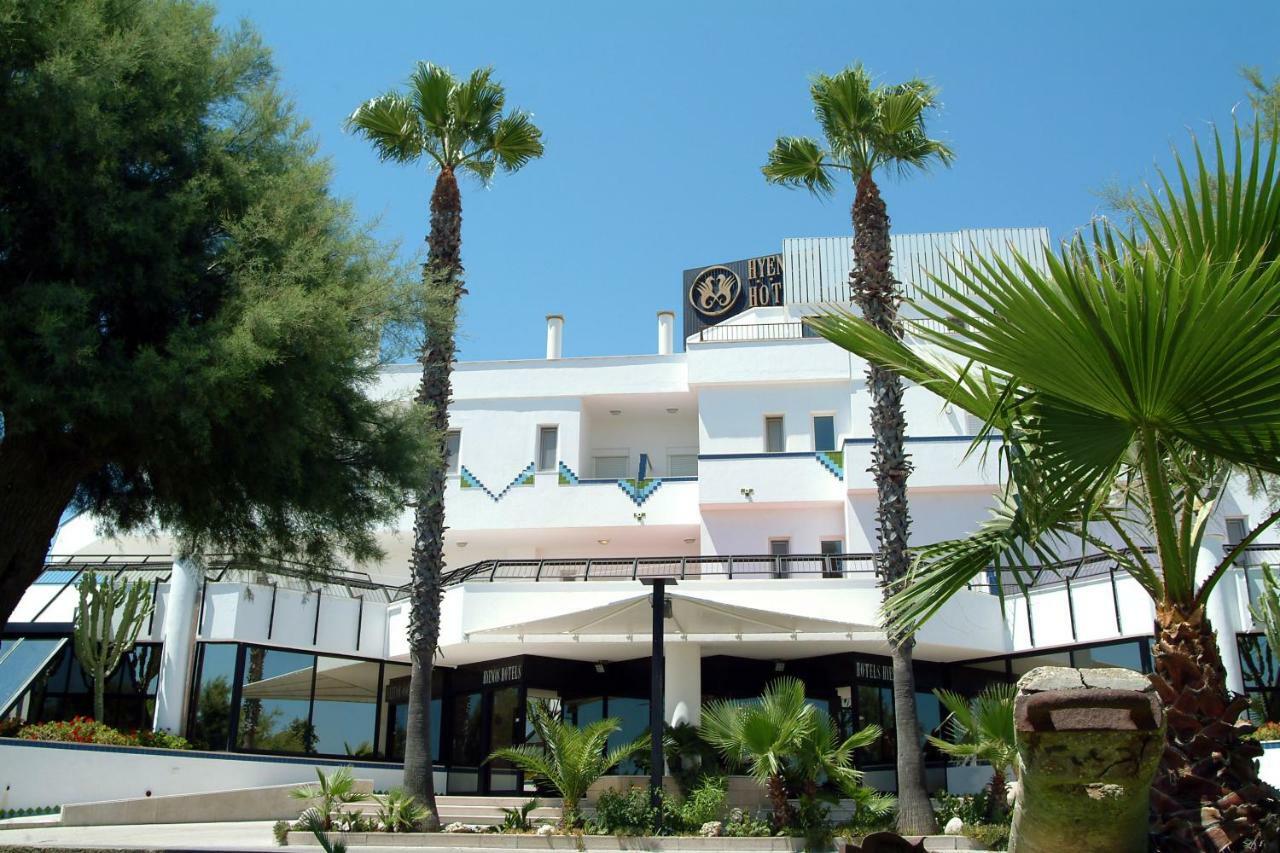 Hyencos Hotel Calos Торре-Сан-Джованні-Удженто Екстер'єр фото
